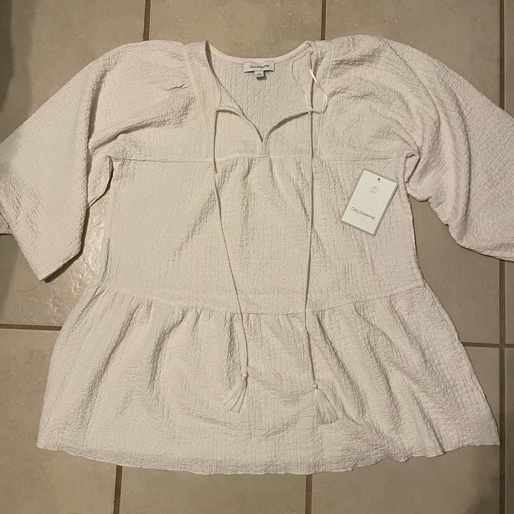 Oversized cute white float shirt never worn